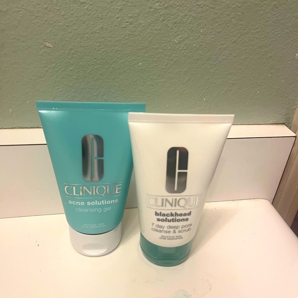 Brand new, unused Clinique acne solutions set